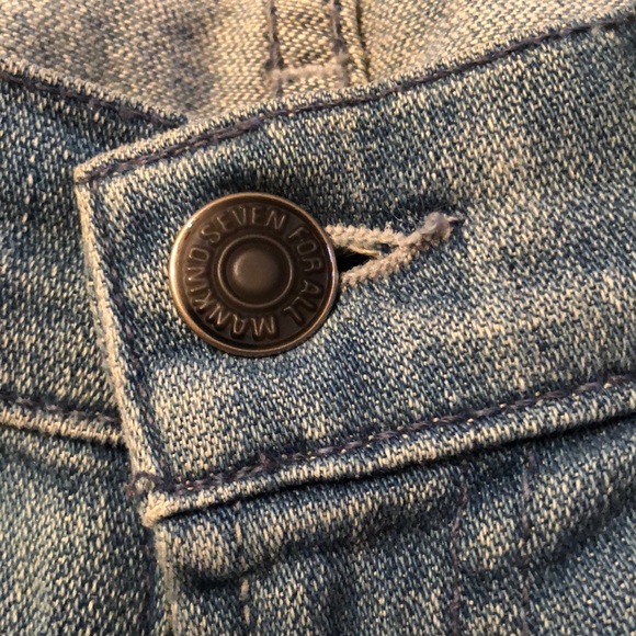 Light Wash 7 for All Mankind - Picture 5 of 8